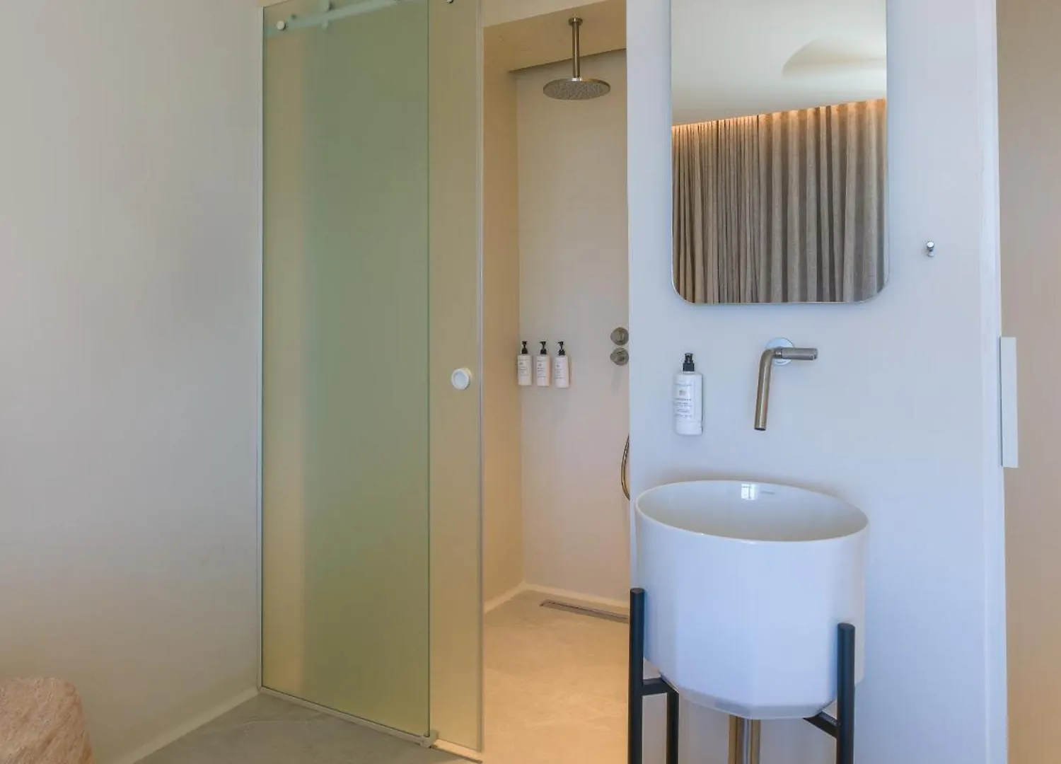 Vezo Suites Mykonos Tourlos 4*,  Griekenland
