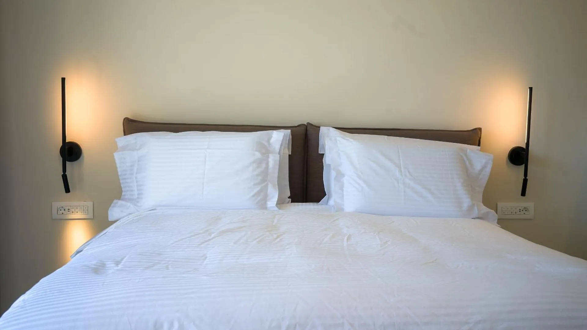 Vezo Suites Mykonos Tourlos