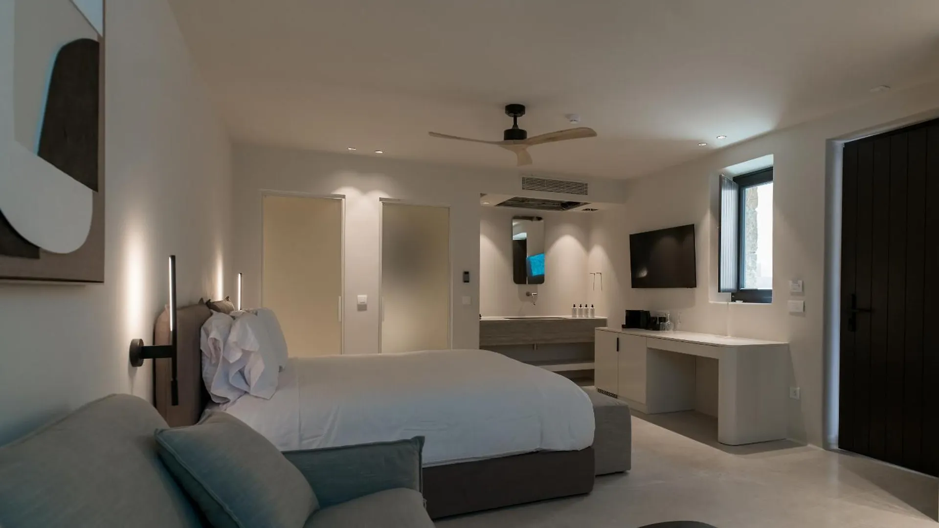 Vezo Suites Mykonos Tourlos 4*,  Griekenland