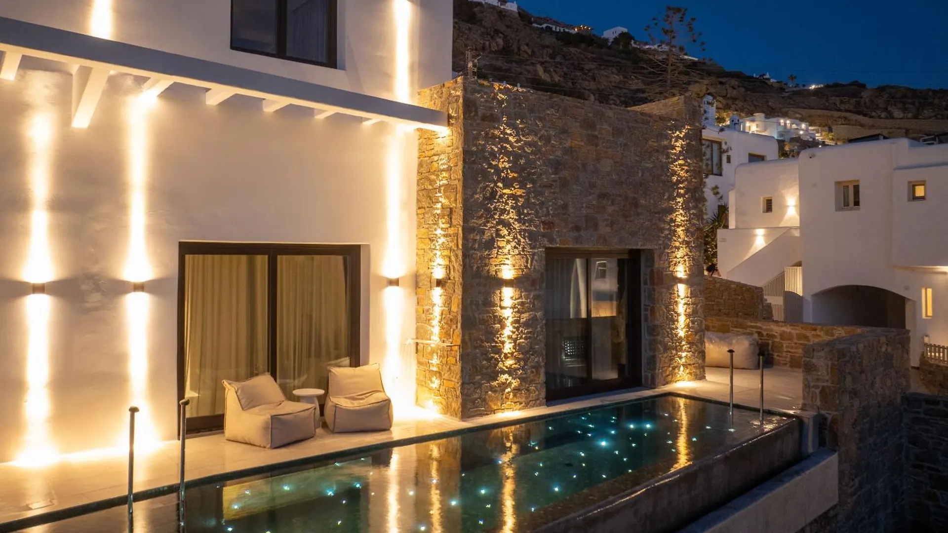 Vezo Suites Mykonos Tourlos