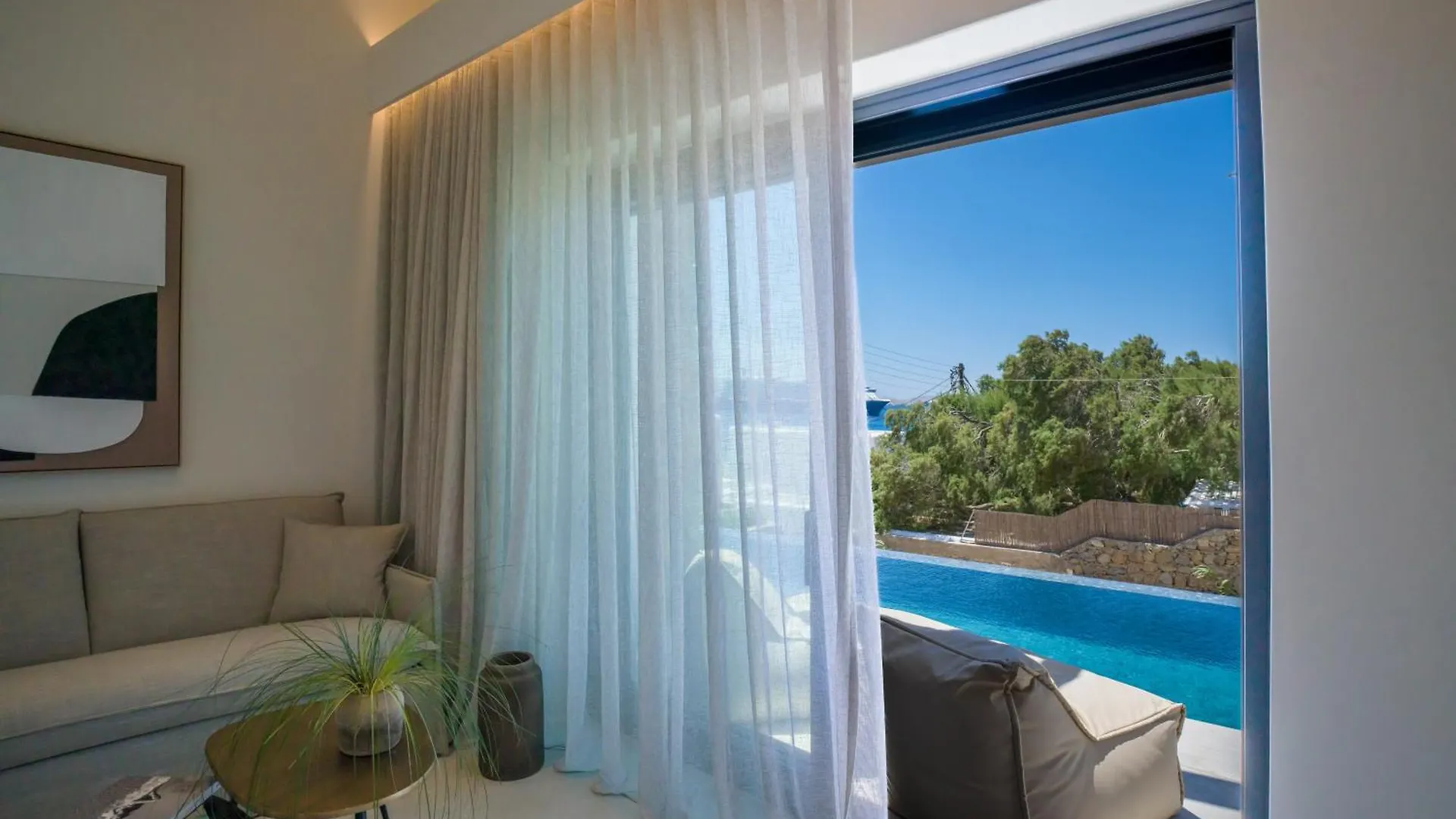 Vezo Suites Mykonos Tourlos Hotel